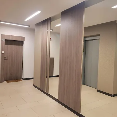 Z Miejscem Parkingowym Apartment